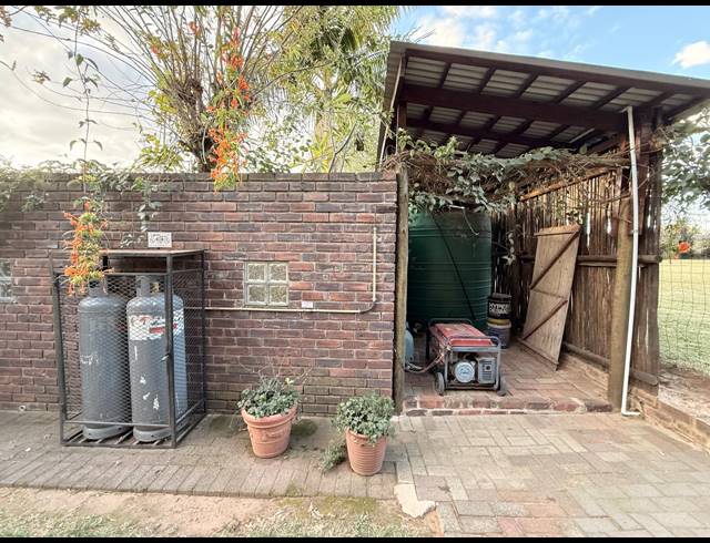4 BEDROOM HOUSE FOR SALE IN AVIARY HILL